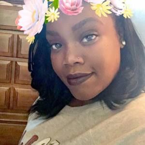 Meet your Posher, Melisa